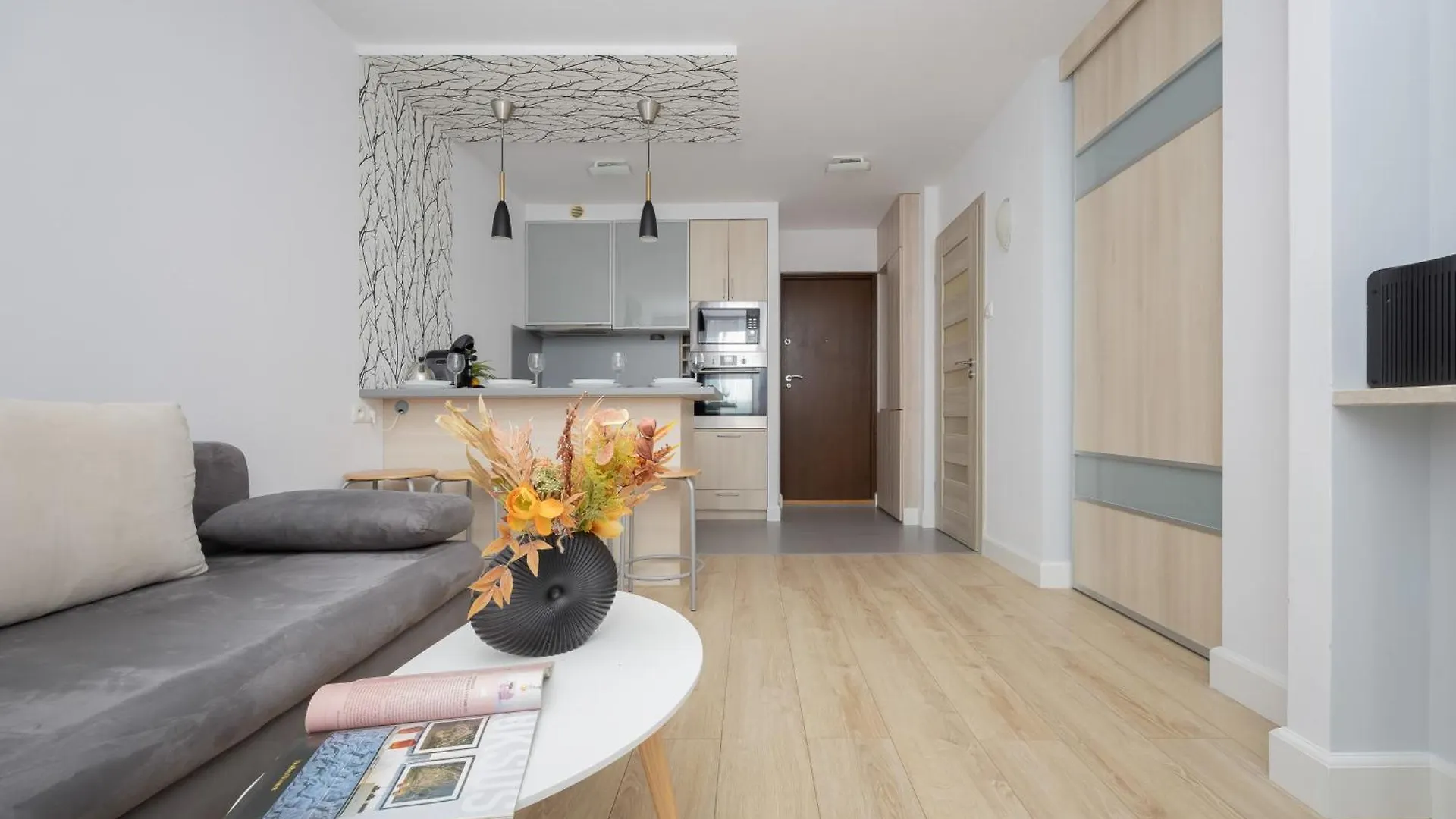 Chlodna Apartments With A City View Wola By Noclegi Renters Warschau